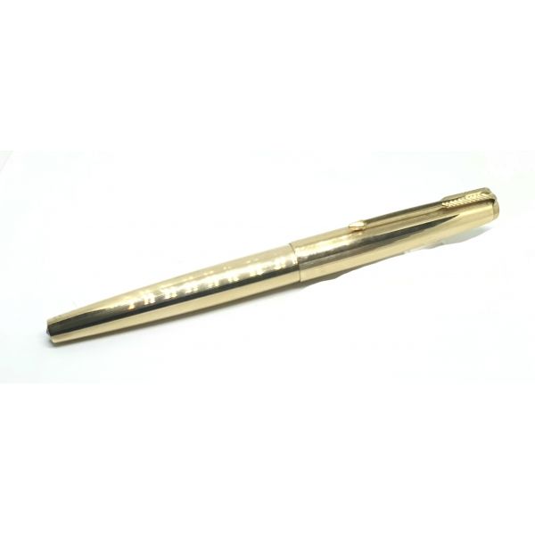 Parker 61 folheada a ouro